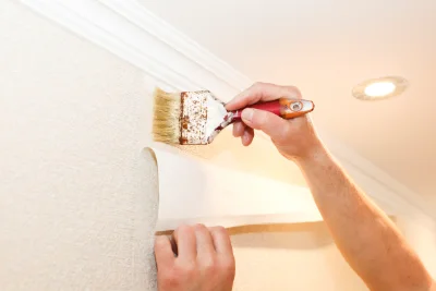 Pose de papier peint à Héninel — revêtements muraux et toiles de verre